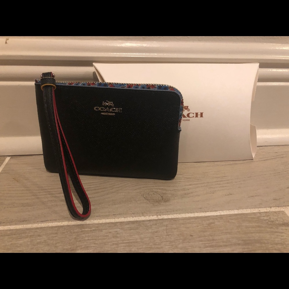 Black Coach Wristlet/Wallet